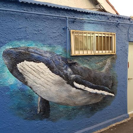Jinho'S Black Whale Guest House & Bar Seoul Ngoại thất bức ảnh