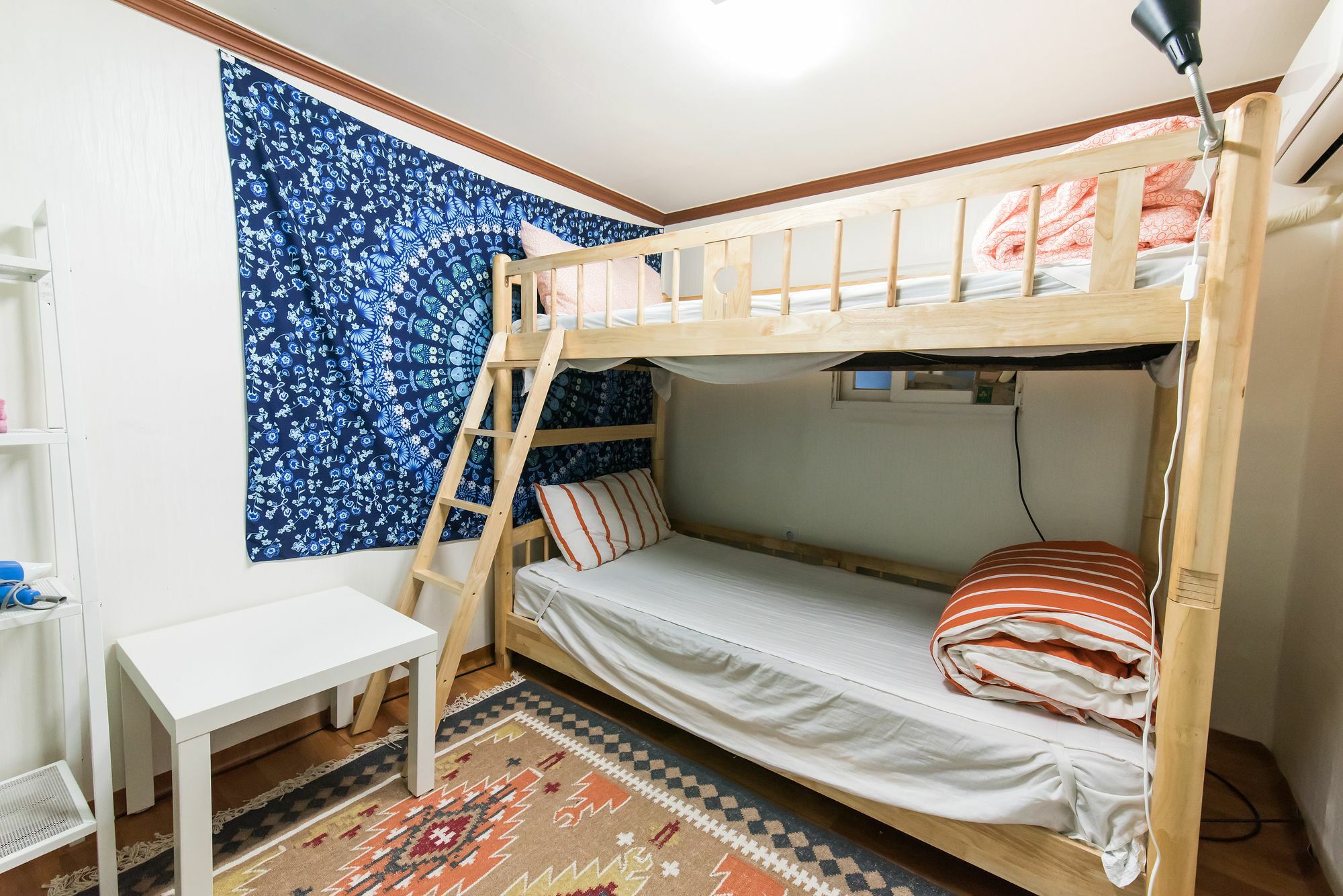 Jinho'S Black Whale Guest House & Bar Seoul Ngoại thất bức ảnh